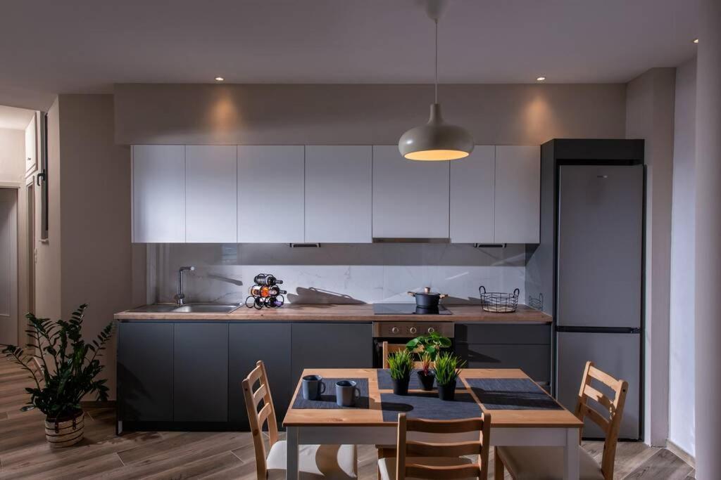 Archipelagos Apt In The Heart Of The City Ираклио Екстериор снимка